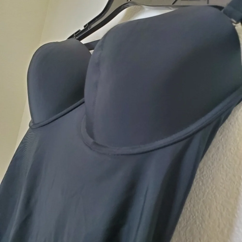 Old‎ Navy Women's Black Strapless Balconette One Piece Underwire Swimsuit XXL